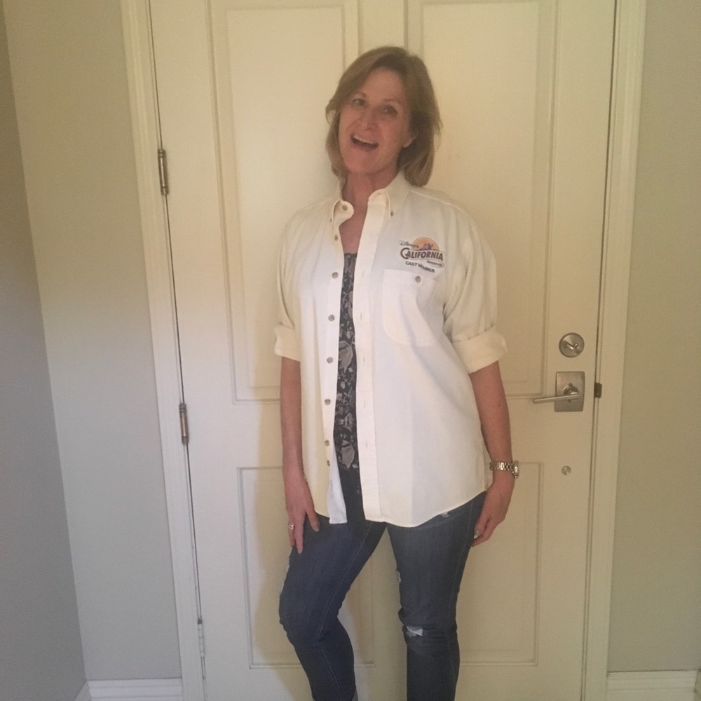 2001 Vintage Disney Cast Member Exclusive Shirt